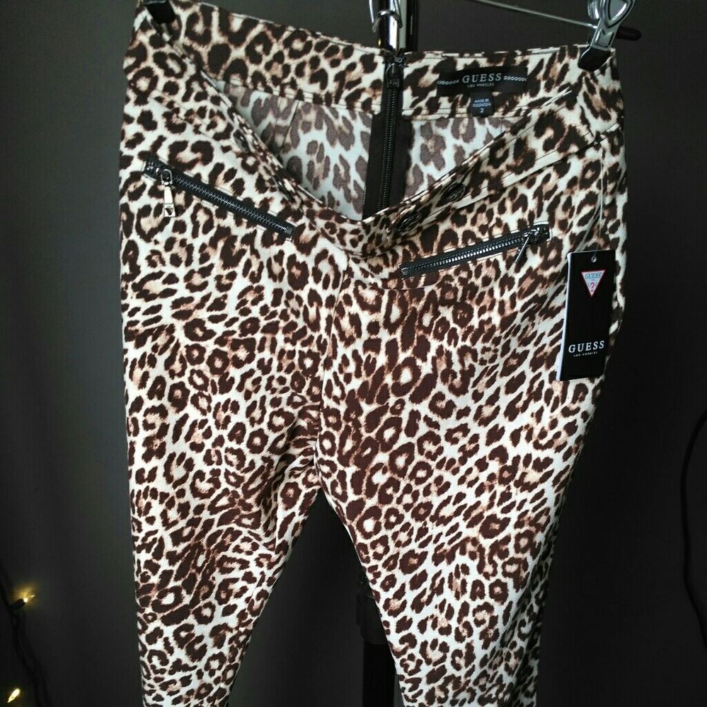 New!!! Guess pants with tags